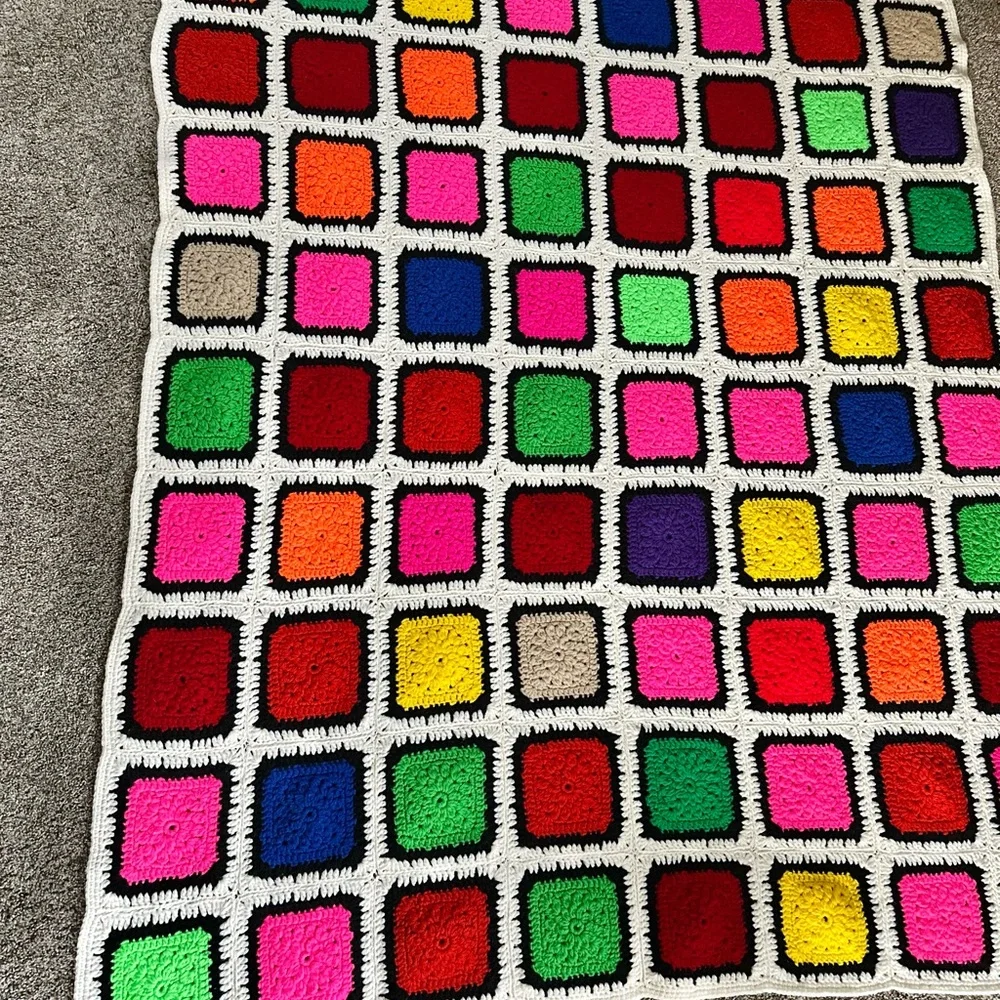Vintage Colorful Crochet Afghan Blanket - Granny Squares